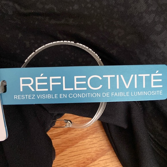 MPG NWT Mondetta Reflective Quarter Zip Cooling Running Top - Picture 12 of 16